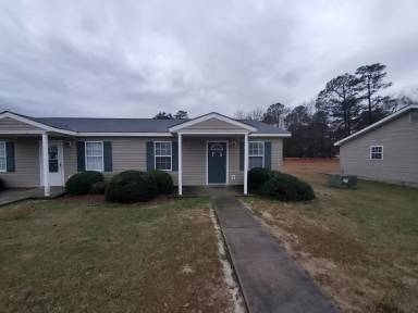Main picture of Holly Ridge Apartments/Tarrant/Read Notes!!! - F-2