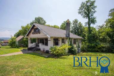 Main picture of 725 Witt Pl