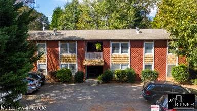 Main picture of 101 Mark Twain Cir