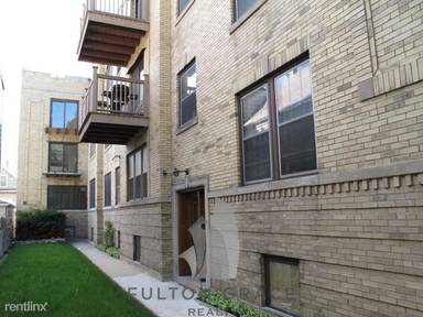 Main picture of 3331 W Berteau Ave