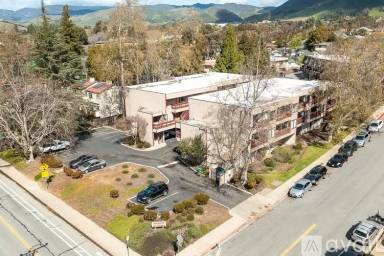 Main picture of 680 Chorro St
