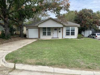 Main picture of 4524 Houghton Ave