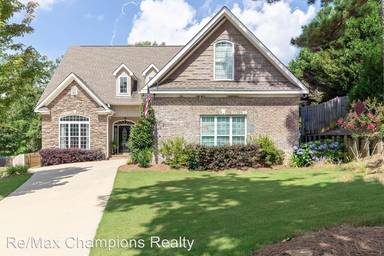 Main picture of 2909 Four Seasons Dr