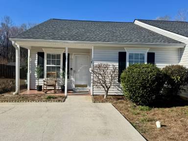 Main picture of 1653 Summerwoods Cir