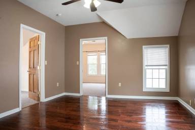 Main picture of 713 W 26th St