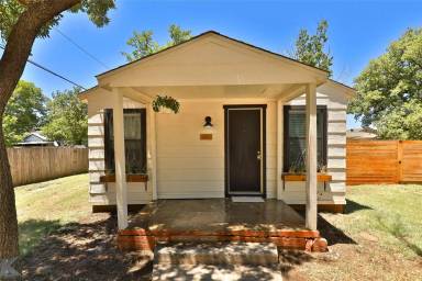 Main picture of 310 Larkin St