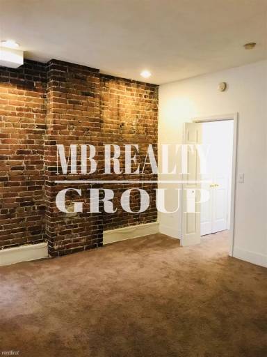 Main picture of 218 Hemenway St