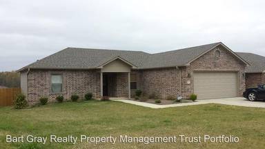 Main picture of 15 Winchester Dr