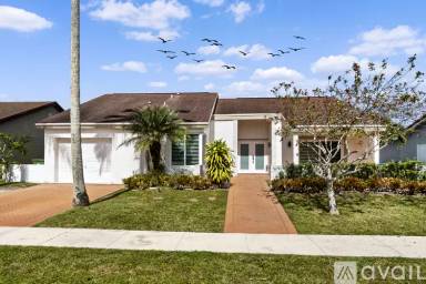 Main picture of 16791 Royal Poinciana Dr