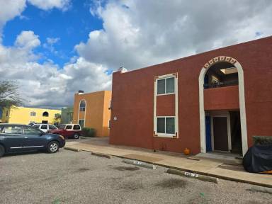 Main picture of 920 N Belvedere Ave