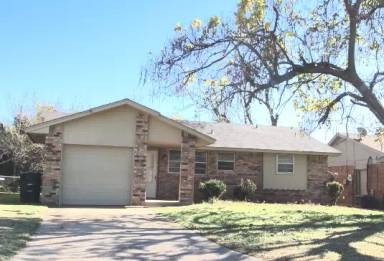 Main picture of 2612 Kings Rd