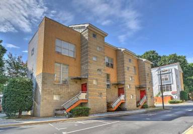 Main picture of 2008 Atherton Heights Ln