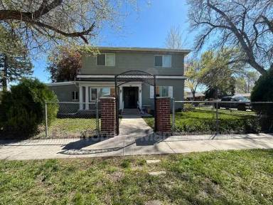 Main picture of 1161 S Blair St