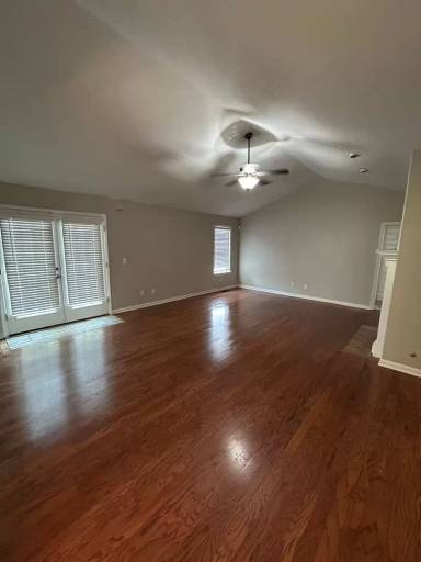 Main picture of 1017 E Bay Springs Dr