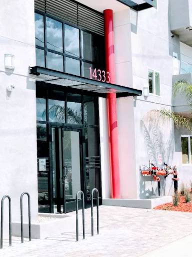 Main picture of 14333 Roscoe Blvd