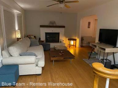 Main picture of 3546 S Lenox St