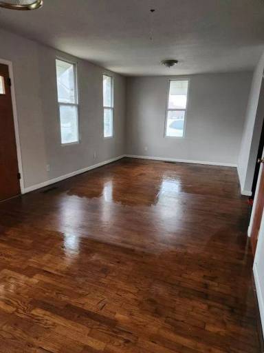 Main picture of 308 E Wilson St