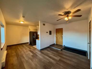 Main picture of 911 3rd St