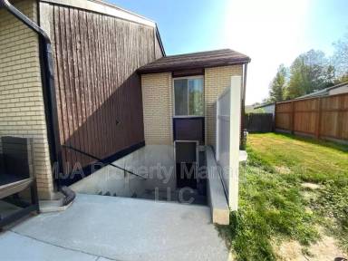 Main picture of 7325 S Woodgreen Rd