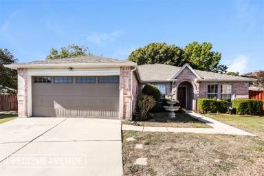 Main picture of 1004 Dove Cir