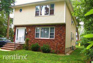 Main picture of 430 Pulaski St