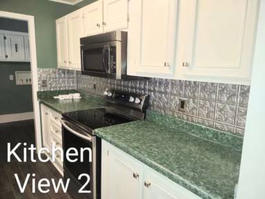 Main picture of 6 Calico Ln