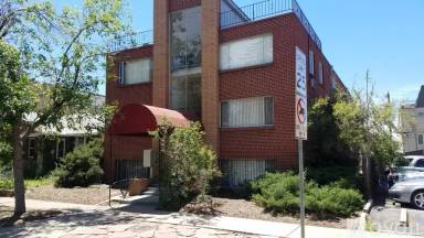 Main picture of 925 S Washington St