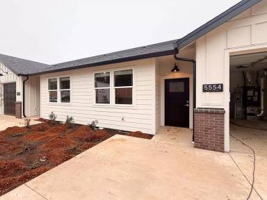 Main picture of 5564 Skyline Rd S