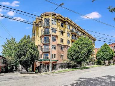 Main picture of Maxwell Condo