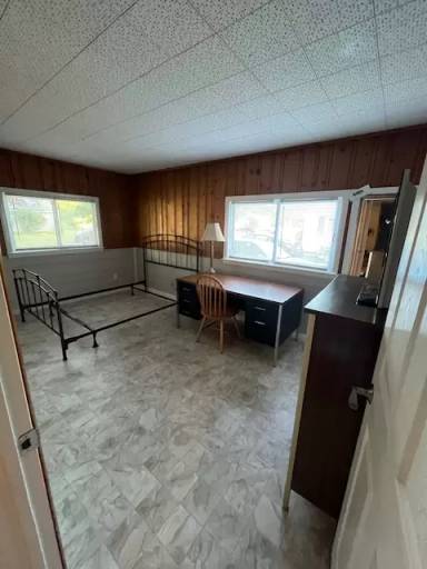 Main picture of 240 Greenaway Dr