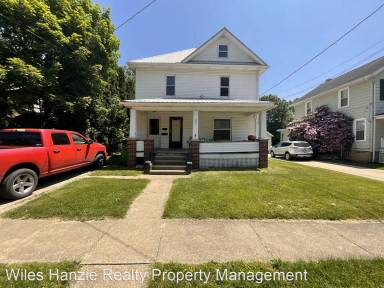 Main picture of 210 Mohican Ave