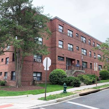 Main picture of 1400 Aspen St NW