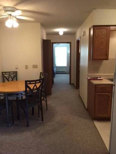 Main picture of 201 S Grove