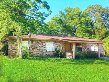 Main picture of 1712 Kingfisher Dr