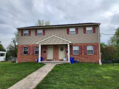 Main picture of 52 W Howard St