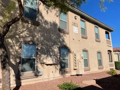 Main picture of 3511 Desert Cliff St