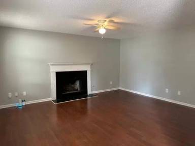Main picture of 3673 River Hts