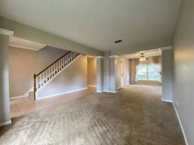 Main picture of 304 Grand Valley Dr