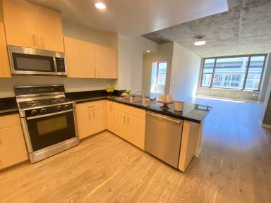 Main picture of The Bond