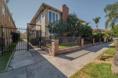 Main picture of 2045 Pine Ave