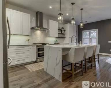 Main picture of 326 Settlers Ln