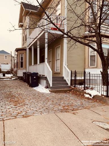 Main picture of 7 Spring Garden St