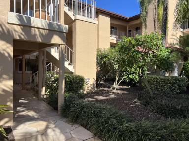 Main picture of 1025 Foxfire Ln