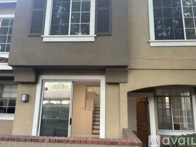 Main picture of 253 Gallery Way
