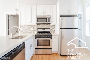 Main picture of 2778 N Kenmore Ave
