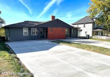 Main picture of 2110 S 50th St