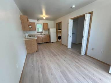 Main picture of 1635 W Neptune St