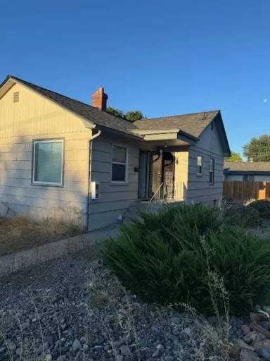 Main picture of 845 Ralston St