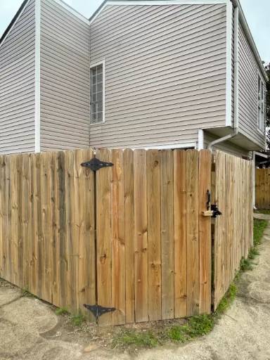 Main picture of 1705 Fox Run Dr