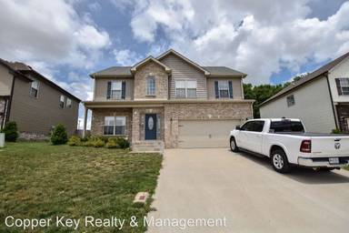 Main picture of 723 Sturdivant Dr
